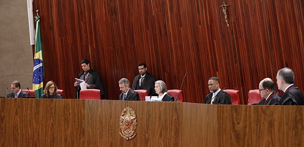 Foto: Alejandro Zambrana/Secom/TSE - Sessão plenária do TSE - 14.11.2024