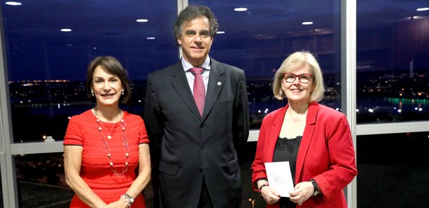 Ministra Rosa Weber recebe convite para a posse dos próximos presidente e vice-presidente do Tri...