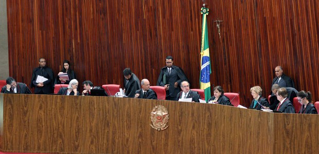 Sessão plenária administrativa do TSE